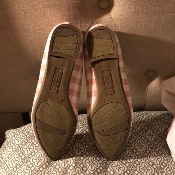 Gorgeous flats perfect for the summer 🌞🌻 - Picture 3 of 4